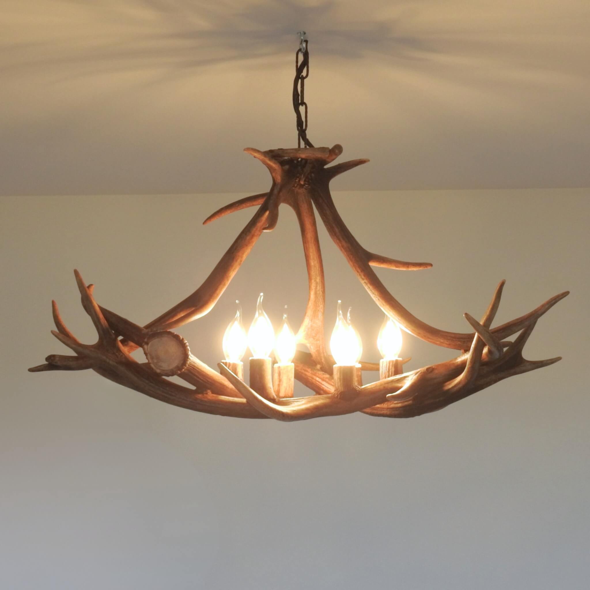 Modern farmhouse  antler chandelier for 6 bulbs.