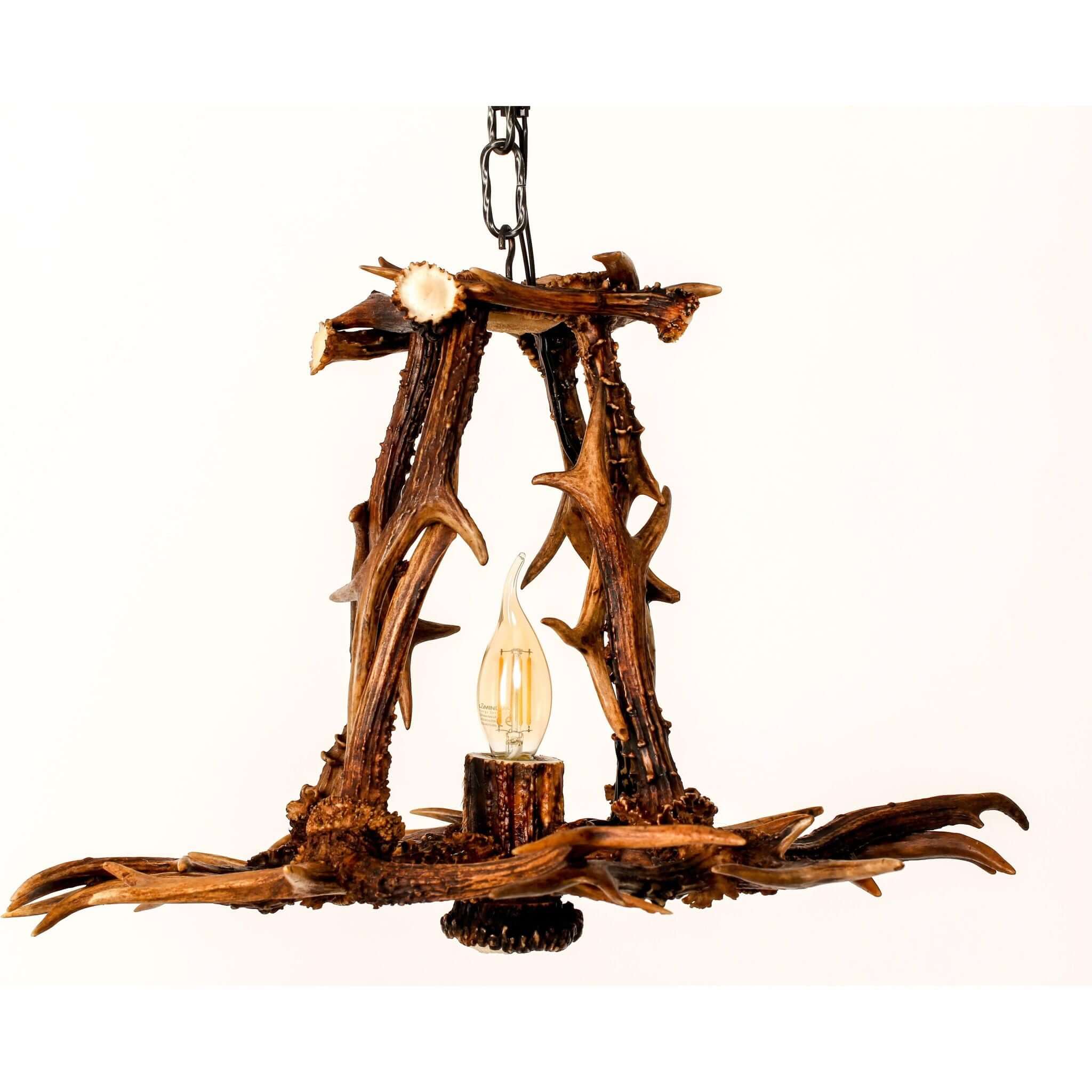 Chandelier with antlers for 1 bulb